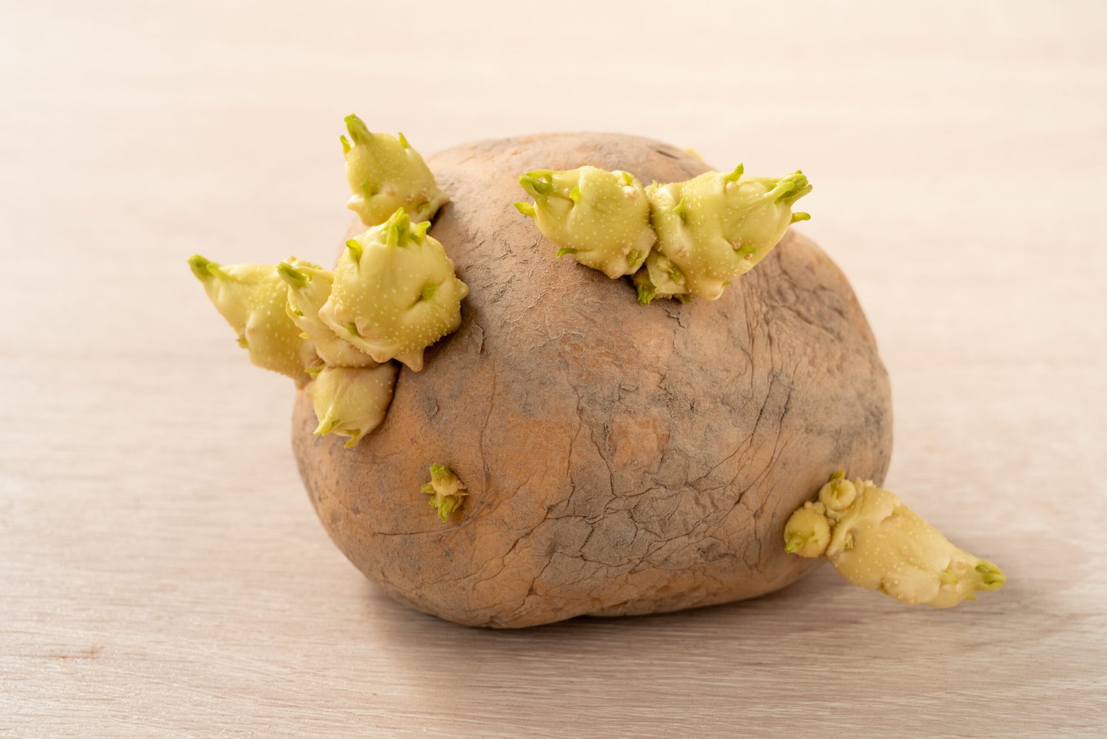 البطاطا وفوائدها الطبيعية للبشرة